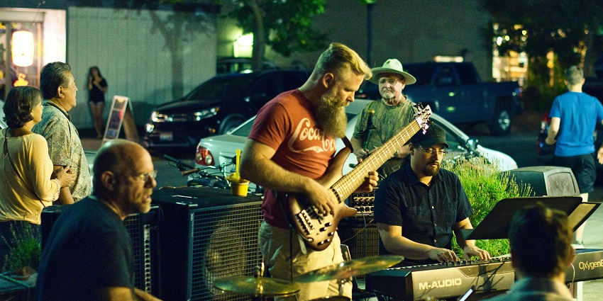 Image of a live music performance similar to one at The Tunnels, one of the things to do in Aberdeen at night.