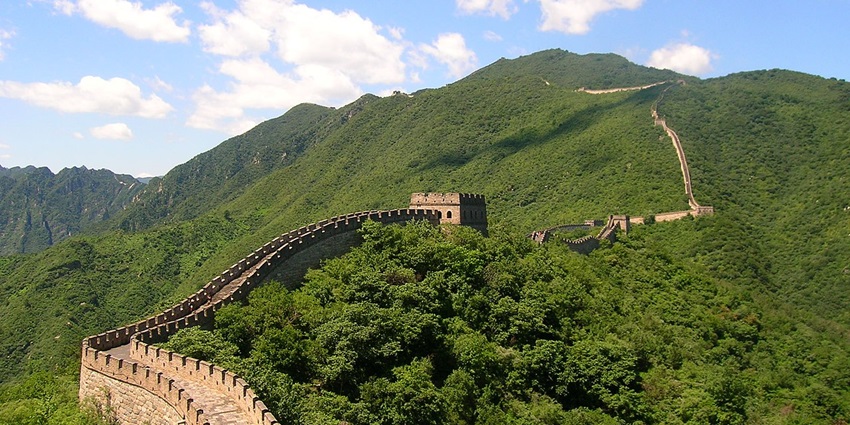 A section of the Mutianyu Great Wall, a highlight among great things to do in Beijing in February.