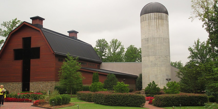 Follow the life and legacy of the world-renowned evangelist in a peaceful setting.