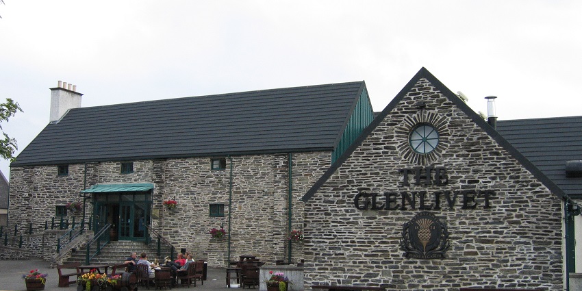 Visit the Glenlivet Distillery with your family, among things to do in Speyside.