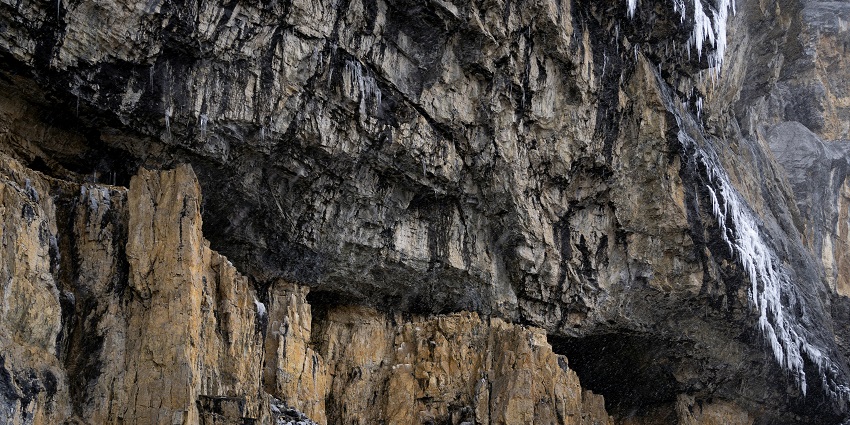 an image of Yubileynaya Cave, a lesser-promoted but dramatic vertical cave of Ukraine Cave