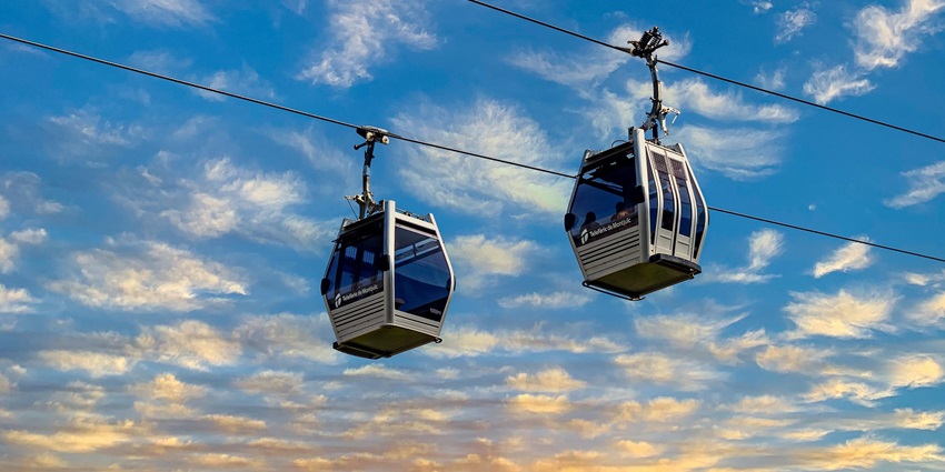 An image showing a cable car ride going up Gwanak Mountain in Anyang, Korea.