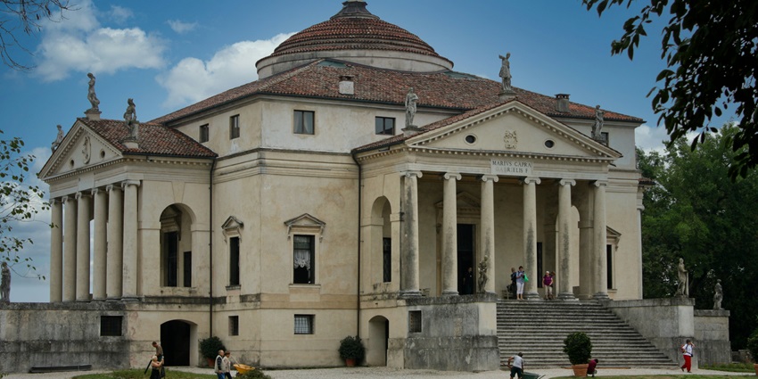 An image of the Paper Museum, visiting this is one of the best things to do in Amalfi Town.