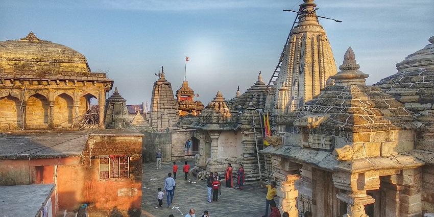 One of the prominent Jagannath Temples in Kolkata, located in New Town with serene surroundings.