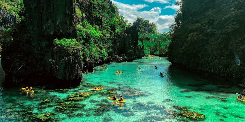 Things to do in El Nido include embarking on a picturesque island-hopping tour.