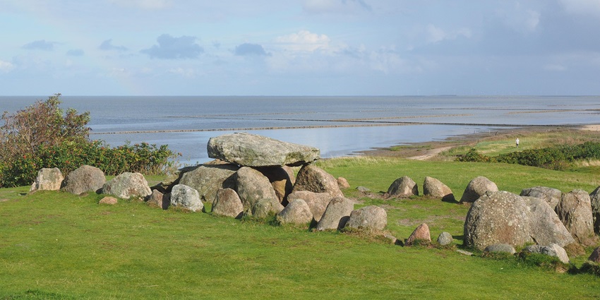 Vast fields of ancient burial mounds represent some of the oldest historical places in Bahrain