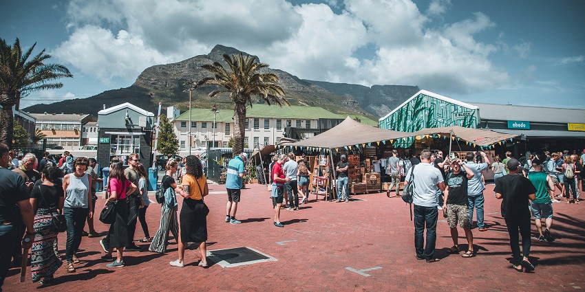 Local Cape Town market with affordable goods and vibrant culture – is Cape Town worth visiting.