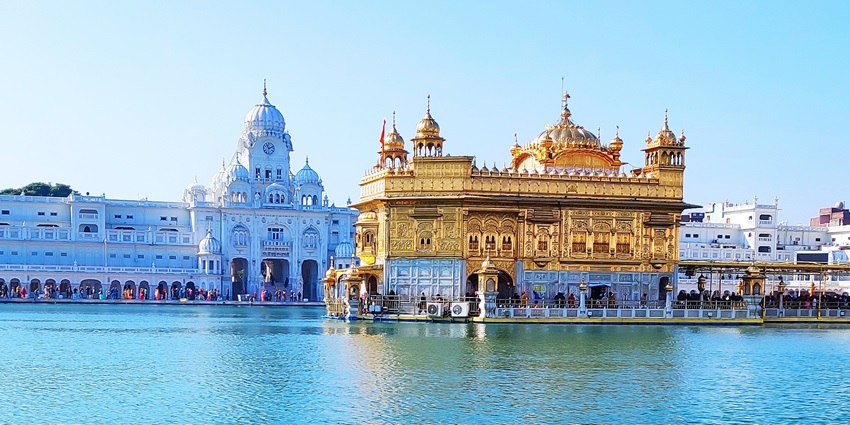 Amritsar is among the best places to visit in Punjab in September for a scenic getaway.