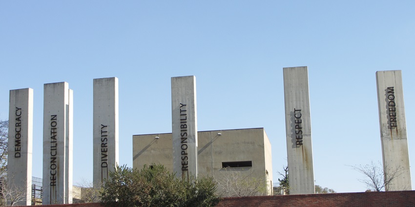 This modern structure in Johannesburg honours South Africa’s struggle with apartheid.