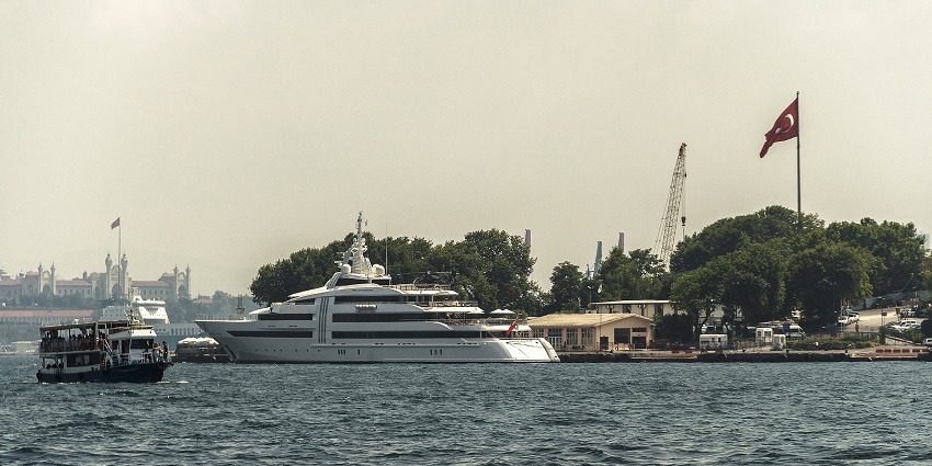 A lively island in the Sea of Marmara popular for summer parties, beach resorts, and local wines, one of the best islands in Turkey.