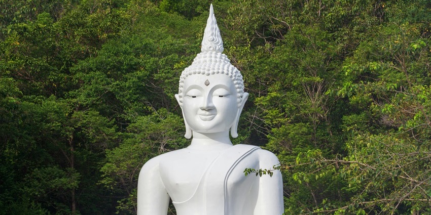 A Giant white Buddha statue on a hilltop overlooking the city is one of the most popular Historical Places in Kandy.