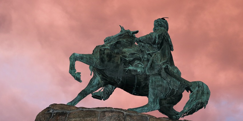 Bronze equestrian statue of Bohdan Khmelnytsky on a pedestal in Kyiv’s Sophia Square.