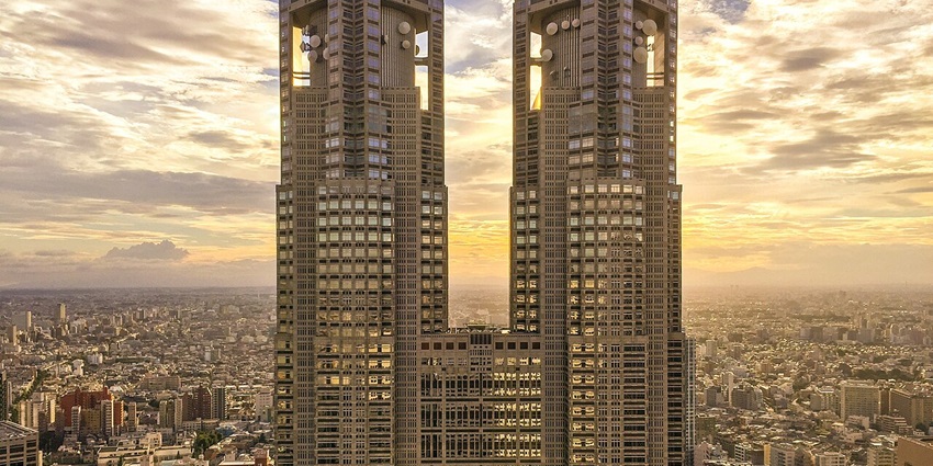 Enjoy panoramic views of Tokyo and Mount Fuji from this free observation deck, among the best things to do in Shinjuku.