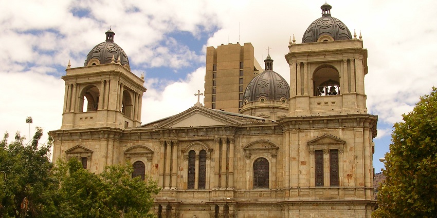 Cathedral Basilica of Our Lady of Peace with twin towers and colonial Baroque architecture.