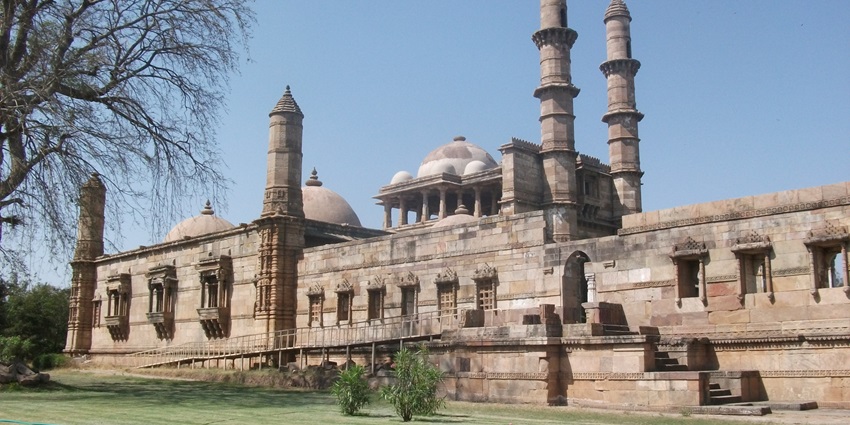 Champaner-Pavagadh UNESCO World Heritage Site with historic forts and mosques, Gujarat