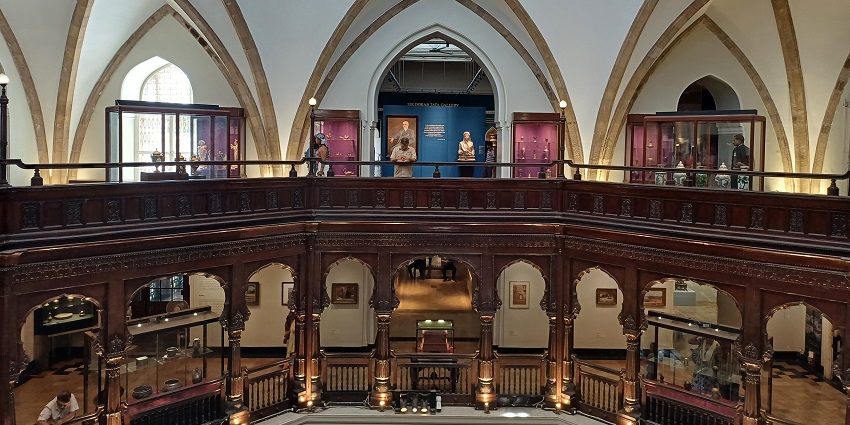 Grand museum showcasing Indian art, sculpture, archaeology, and global cultural exhibits.