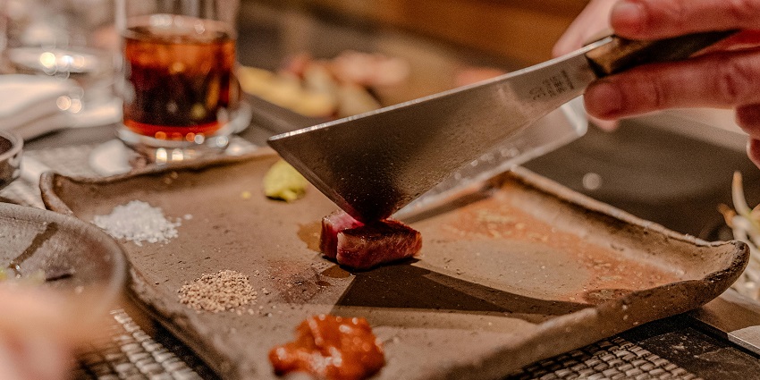 Thai cooking classes with aromatic ingredients or street food stalls offering local dishes
