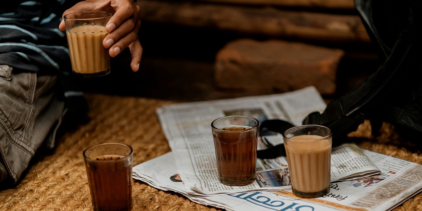 Strong, spiced tea served in small glasses, a staple of Mumbai’s street-side tea stalls.
