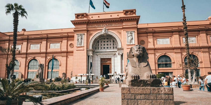 Vast collection of ancient Egyptian artefacts, including mummies, golden treasures, and pharaonic relics in Cairo, among the top monuments in Egypt.
