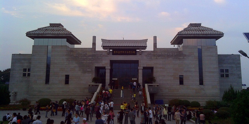Tomb mound and complex of the first Chinese emperor, on the list of China monuments.