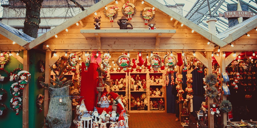 Things to do in Detroit in December include browsing festive stalls with crafts, food, and gifts at the downtown Detroit Holiday Markets.