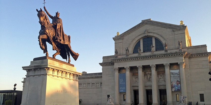 The front of the St. Louis Art Museum in Forest Park features stunning architecture and sculptures.