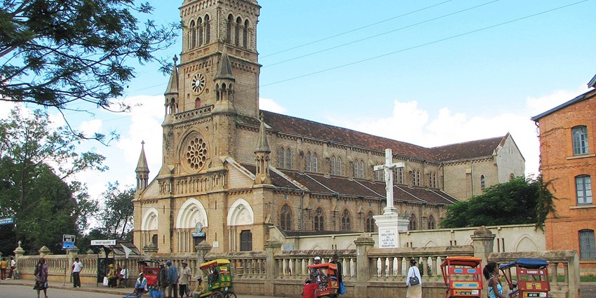 Antsirabe Cathedral with several pulling rickshaws, one of the monuments in Madagascar.