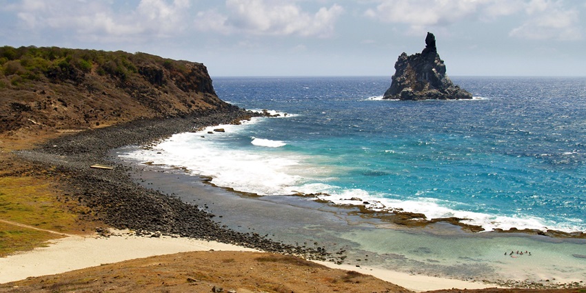 An image of the Fernando de Noronha, one of the serene islands in brazil to visit