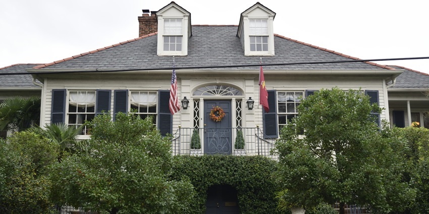 Elegant antebellum mansions and tree-lined streets in the Garden District.