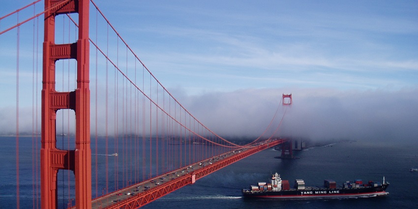 Golden Gate Bridge, one of the best historical places in San Francisco to explore