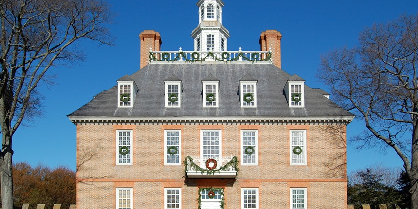 The Governor’s Palace with its Baroque architecture, a grand example among historical places to visit in Virginia.