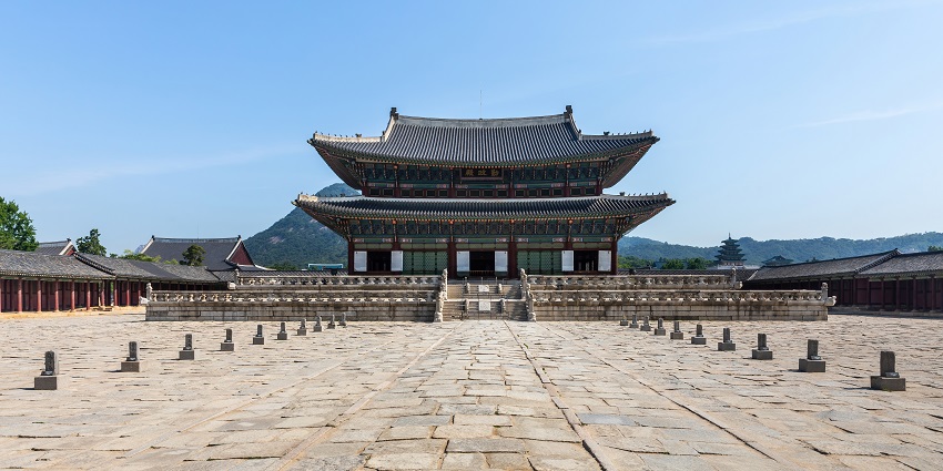 An image of the Gyeongbokgung Palace in Seoul, South Korea, with traditional architecture, one of the best monuments in South Korea.