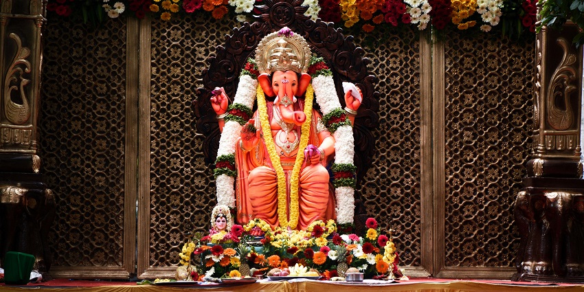 An ancient Ganesh temple with rock-carved idols, one of the sacred Places to Visit Near Guhagar.