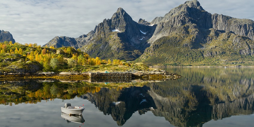 Sail the quiet fjords surrounding Norway’s largest coastal island on your visit to Hinnøya.