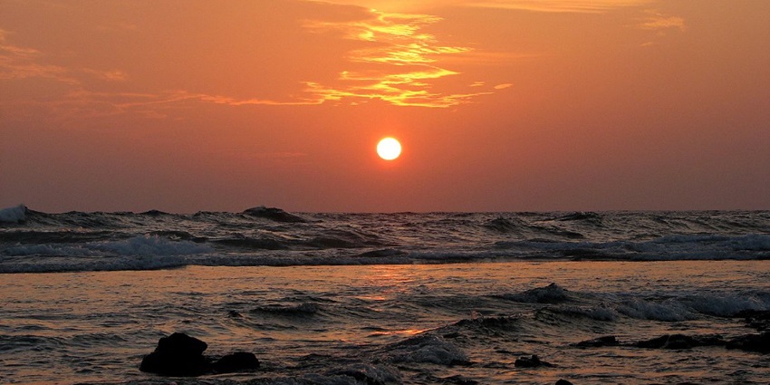 Majestic view of the sunset on the Hithadhoo Island, with vibrant colours merging