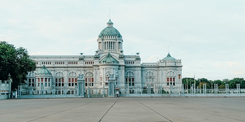 Maruekhathaiyawan Palace in Thailand built of golden teakwood with seaside views
