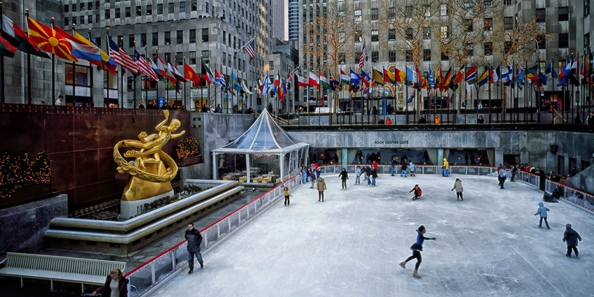People ice skating at the Gallivan Centre is among the best things to do in Salt Lake City in February.