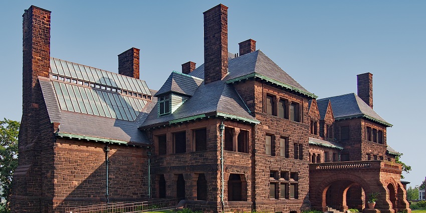 James j. Hill House in Minnesota with traditional brick architecture, one of the historical places in Minnesota.