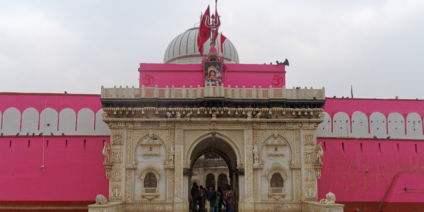 Karni Mata Temple offers a spiritual ambience and city views in Udaipur in August.