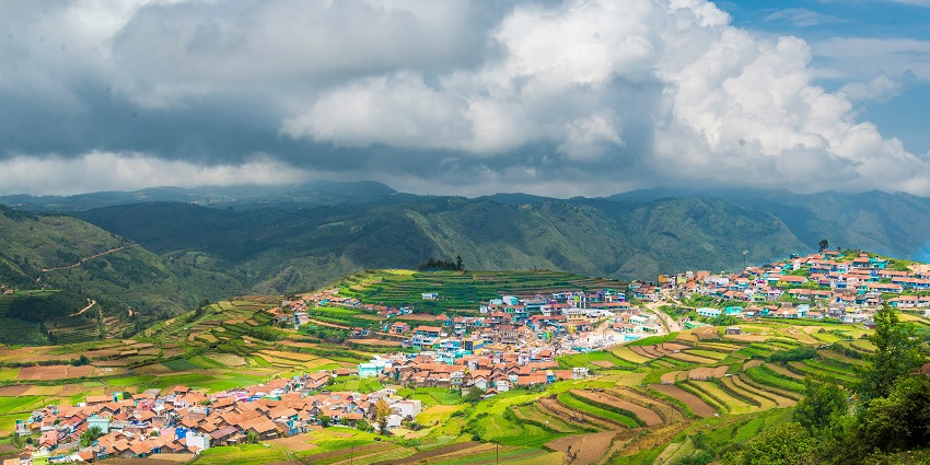 Breathtaking mountain views from Kodaikanal, a serene hill station in South India.