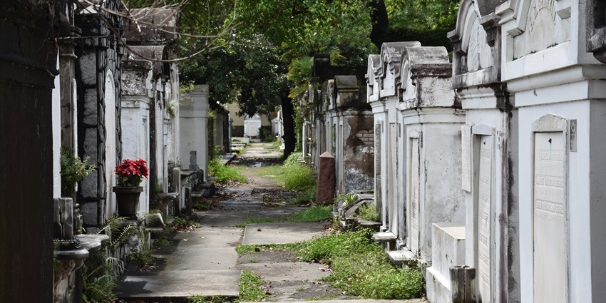 Rows of historic above-ground tombs in Lafayette Cemetery No. 1.