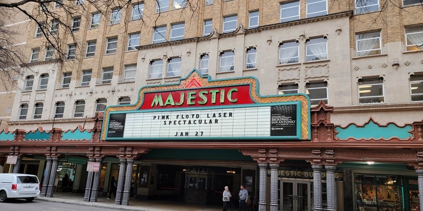 Entrance to the Majestic Theatre in San Antonio with a big signboard on top