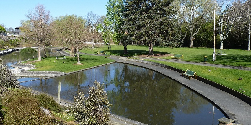 The Michael Joseph Savage Memorial in New Zealand features a tall obelisk under a clear blue sky.