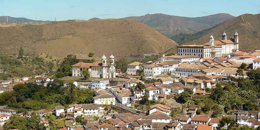 A panoramic view of Minas Gerais is one of the best historical places in Brazil.