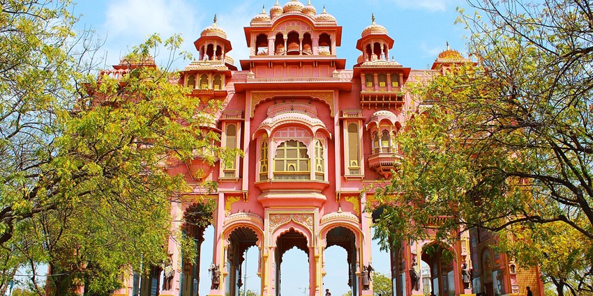 Patrika Gate in Jaipur with intricate artwork depicting Rajasthan’s cultural heritage.