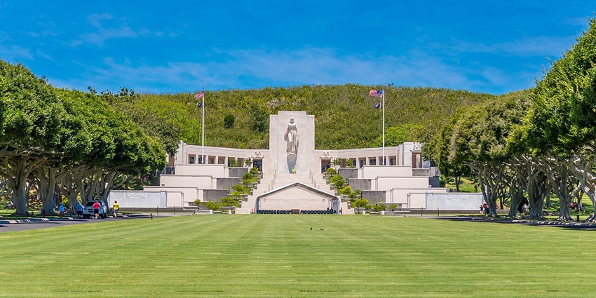 Honour fallen soldiers at the Punchbowl Crater at the National Memorial Cemetery.