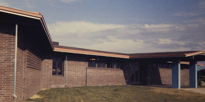 Visitor Center in Pipestone national monument with pipe quarry, stone ruins, one of the historical places in Minnesota.