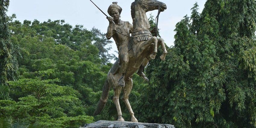 Queen Amina Statue Monument showcasing the fierce and heroic Hausa warrior queen.
