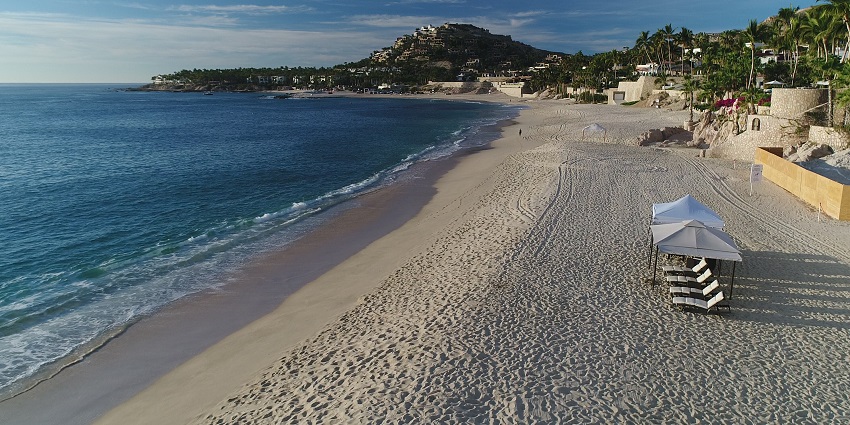 Unwind on Playa Palmilla’s sand and gentle waves, a peaceful beach perfect for families.