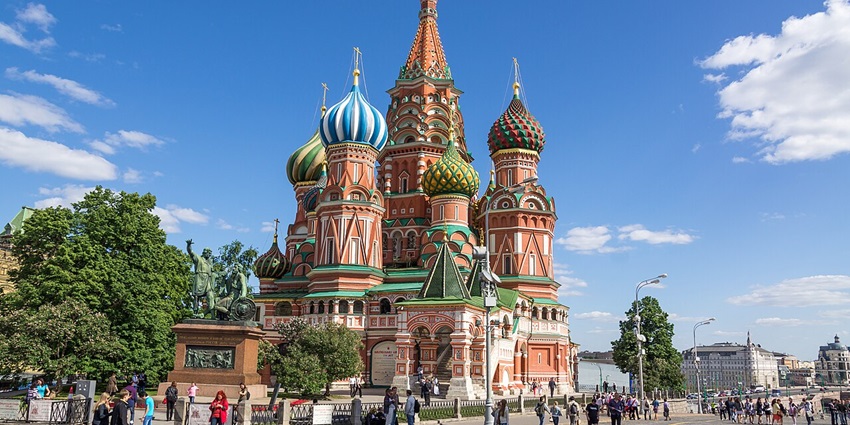 Saint Basil’s Cathedral in Moscow, one of the historical places in Russia to explore